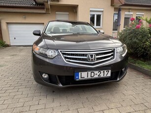 HONDA ACCORD 2.2 i-DTEC Elegance