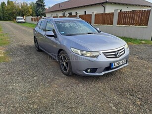 HONDA ACCORD Tourer 2.0 Lifestyle Tempomat.Xenon.Ülésfűtés-aléufelni-téligumi-frissvizsga-199000km