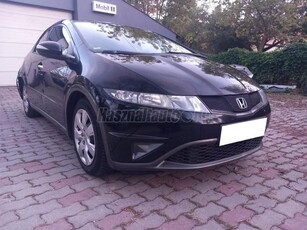 HONDA CIVIC 1.4 Comfort 2011 - D.KLÍMA - 1 TULAJ - 97.000 KM