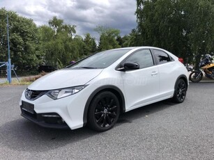 HONDA CIVIC 1.4 S Sport ! Gyöngyház metál-fehér!Navigáció!