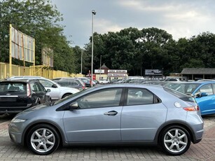 HONDA CIVIC 1.8 Executive BENZINES 147.000 KM DUPLA PANORÁMA ÜVEGTETŐS SÉRÜLÉSMENTES