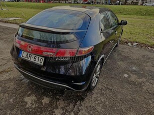 HONDA CIVIC 1.8 Executive i-SHIFT