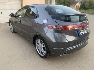 HONDA CIVIC 1.8 Sport