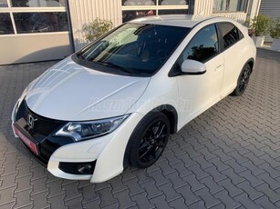 HONDA CIVIC 1.8 Sport Navi VONÓHOROG!