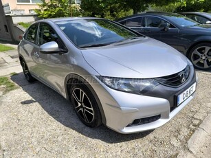 HONDA CIVIC 2.2 CTDi Sport Tempomat. Digitklíma. Alufelni. Bt kihang. Kamera