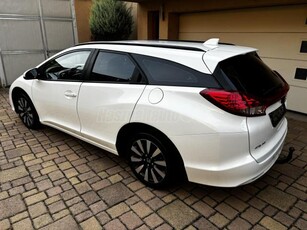 HONDA CIVIC Tourer 1.6 i-DTEC Elegance Navi