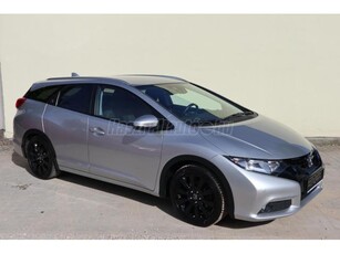 HONDA CIVIC Tourer 1.6 i-DTEC Lifestlye ADAS 53.204 km - végig vezetett szervizkönyv