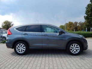 HONDA CR-V 1.6 i-DTEC 2WD Elegance Végig Vezetett Szervizkönyv.Navi.Tolatókamera.Ülésfűtés.Bluetooth