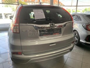 HONDA CR-V 2.0 Elegance (Automata) 1. tulaj. 45.000km. téli-nyári alugarnitura