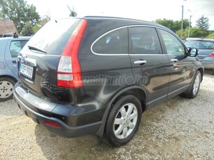 HONDA CR-V 2.2i CTDi Executive SZERVIZKÖNYVES