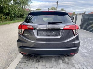 HONDA HR-V 1.5 i-VTEC Elegance FACELIFT.ELEGANCE.93728KM.KÍVÜL-BELÜL GYÖNYÖRŰ