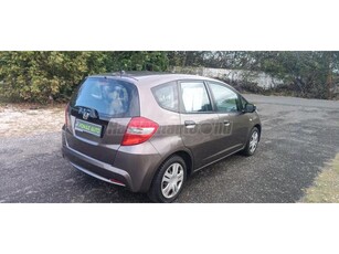 HONDA JAZZ 1.2 Trend FRISS VIZSGA++KITŰNŐ ÁLLAPOT++KEVÉS KM++ÚJ GUMIK!! SZÉP AUTÓ!!