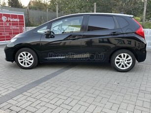 HONDA JAZZ 1.3 Elegance NAVI-ADAS-ÜLÉSFŰTÉS-TEMPOMAT-LEINFORMÁLHATÓ