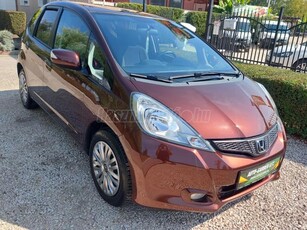 HONDA JAZZ 1.4 Elegance !!1 ÉV DEFEND MŰSZAKI GARANCIÁVAL ÉRTÉKESÍTJÜK!!