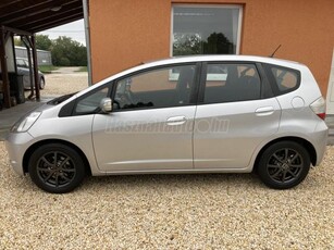 HONDA JAZZ 1.4 Elegance !120.000KM!ALUFELNI!ÜLÉSFŰTÉS!VONÓHOROG!BŐR MULTIKORMÁNY!FRISS VIZSGA!