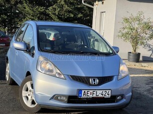 HONDA JAZZ 1.4 Elegance VÉGIG VEZETETT HONDA SZERVIZKÖNYV!!