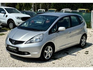 HONDA JAZZ 1.4 Elegance VEZETETT SZERVIZKÖNYV. 1-TULAJDONOS. FRISS SZERVÍZ