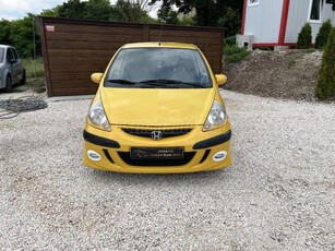 HONDA JAZZ 1.4 ES Sport My. 2005 1.Tulajdonos! 2db gyárikulcs! Frissen szervízelt!