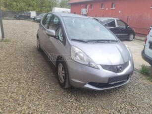 HONDA JAZZ 1.4 Executive digitális klima.tolatóradar.friss szerviz