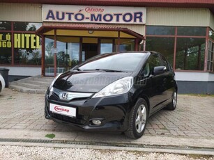 HONDA JAZZ 1.4 Hybrid (Automata) PANORÁMA TETŐ.JÓ ÁLLAPOTBAN. KORRÓZIÓ MENTESEN