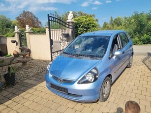 HONDA JAZZ 1.4 LS Hideg klima 200e km