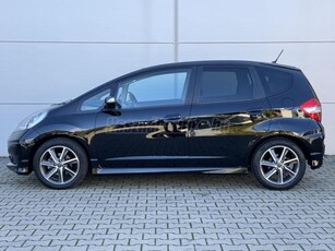 HONDA JAZZ 1.4 S Si / SÉRÜLÉSMENTES / ÚJSZERŰ / IGAZOLT SZERVIZMÚLT / 36 E. KM /