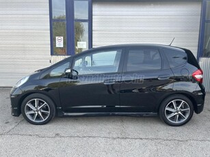 HONDA JAZZ 1.4 SI Becsületesnepper