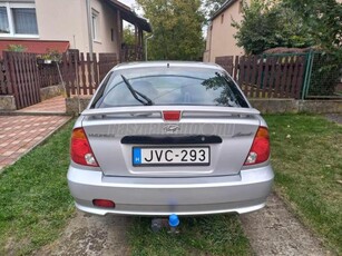 HYUNDAI ACCENT Hyundai Accent GLS 1.3I