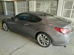 HYUNDAI GENESIS COUPE