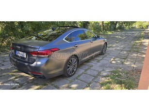 HYUNDAI GENESIS Full exra. 4WD. Automata