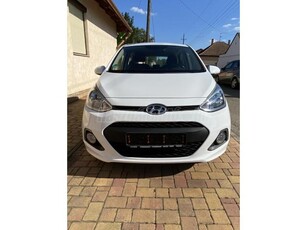 HYUNDAI I10 1.0i Black Line ülés és kormányfűtés