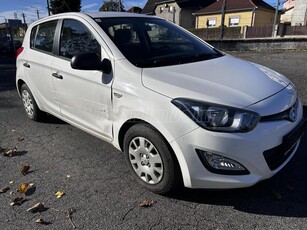 HYUNDAI I20 1.25 Comfort Jobb oldala meg van huzva!!km garancia!