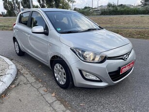 HYUNDAI I20 1.25 Comfort KILOMÉTER GARANCIA! VEZETETT SZERVIZKÖNYV! 10 LÉGZSÁK! KLÍMA!