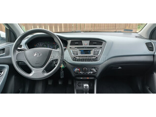 HYUNDAI I20 1.25i LP Life AC