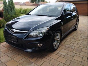 HYUNDAI I30 1.4 DOHC Classic PLUS