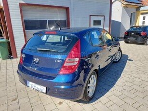 HYUNDAI I30 1.4 DOHC Comfort VÉGIG VEZETT SZERVIZKÖNYV. 160.000 KM. 2. TULAJ. TOLATÓRADAR. DIGIT.KLÍMA