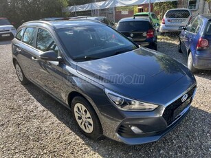 HYUNDAI I30 1.4 MPi Comfort 63ezer km. megkímélt