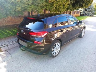 HYUNDAI I30 1.4 MPi Life Megkímélt.Sérülésmentes. Garantált Km. futás. 88.400 Km. !!!!