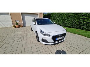 HYUNDAI I30 1.4 T-GDi Premium DCT KeyLessGo!Sávtartó!Digit Klima!Friss Szervíz!Fűthető ülés.kormány!