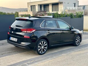 HYUNDAI I30 1.4 T-GDi Premium First Edition DCT Automata+ minden létező extra. Kevés km