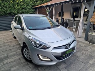 HYUNDAI I30 1.4i Comfort EGYGAZDÁS KARAMBOLMENTES ÚJSZERŰ ÁLLAPOTÚ AUTÓ VÉGIG VEZETETT SZERVÍZKÖNYV ÚJ GU