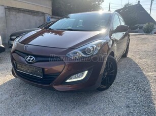 HYUNDAI I30 1.4i Comfort Europe Digitális 2 zónás klíma! Tolatóradar!