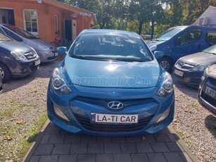 HYUNDAI I30 1.4i Comfort NAGYON SZÉP ÁLLAPOTÚ!! SZERVÍZKÖNYV 2 DB KULCS