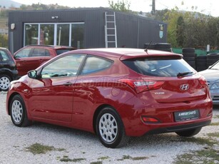 HYUNDAI I30 1.4i Life Klíma Egy tulajdonos Szervizkönyv Téli-nyári kerekek