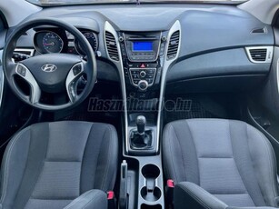 HYUNDAI I30 1.4i Life / Mo-i!/ 124eKm!/ 2.Tulaj!/ Gyári fény!/ Vezetett SZK!