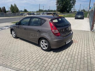 HYUNDAI I30 1.6 CRDi LP Comfort