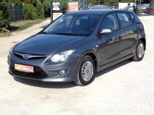 HYUNDAI I30 1.6 CRDi LP Comfort 78eKM DIGITKLÍMA ÚJ MODELL TÉLI NYÁRI GUMI GARNITÚRA FRISS MŰSZAKI