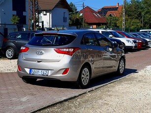 HYUNDAI I30 1.6 CRDi LP Comfort Magyarországi! Kiváló műszaki állapot! Vezetett szervizkönyv !