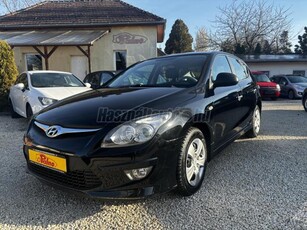 HYUNDAI I30 1.6 CRDi LP Comfort NÉVRE ÍRVA!FRISS MŰSZAKI!!!FRISS OLAJ CSERE!!!