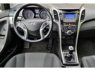 HYUNDAI I30 1.6 GDi Style Gyönyörű állapot Friss vizsga Horog Ülés. kormány fűtés